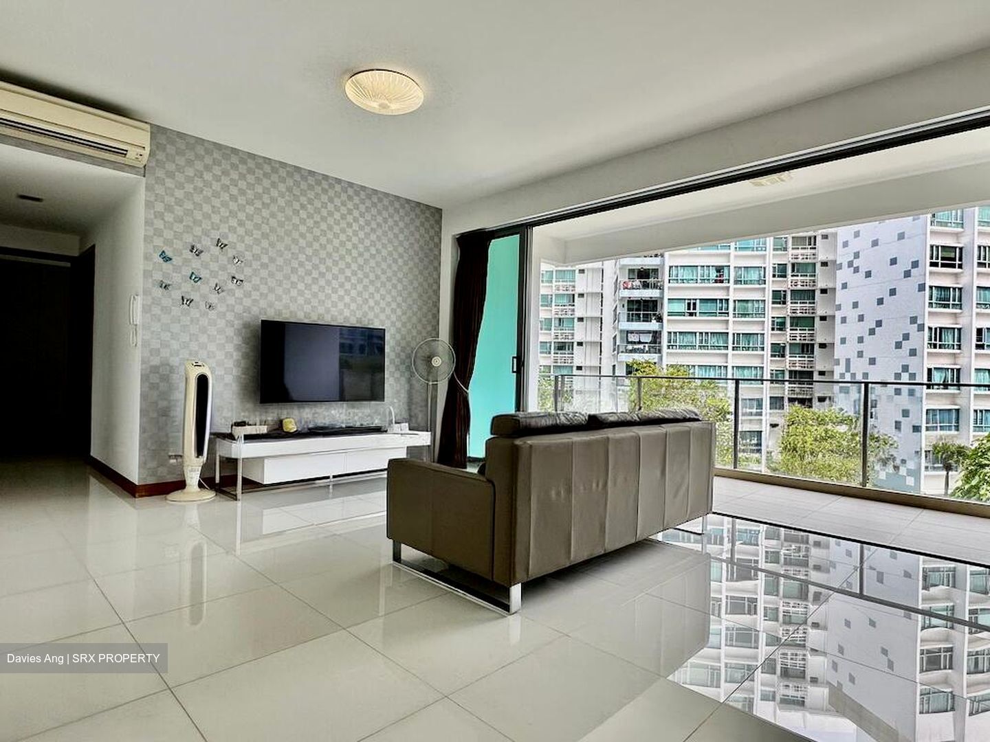 Waterfront Waves (D16), Condominium #520133001